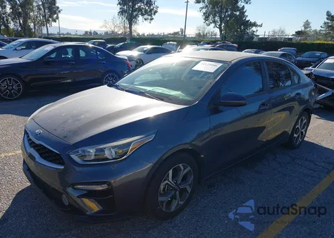 2021 Kia Forte Lxs из США, поврежденный, VIN 3KPF24AD7ME290487